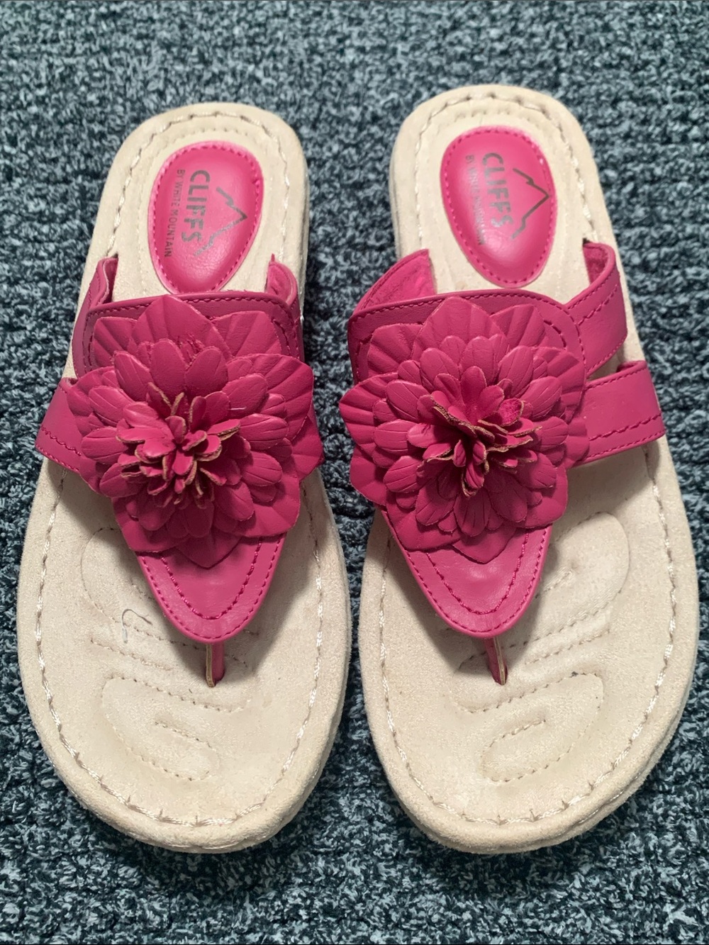 Cliffs by White Mountain Cassia Sandals